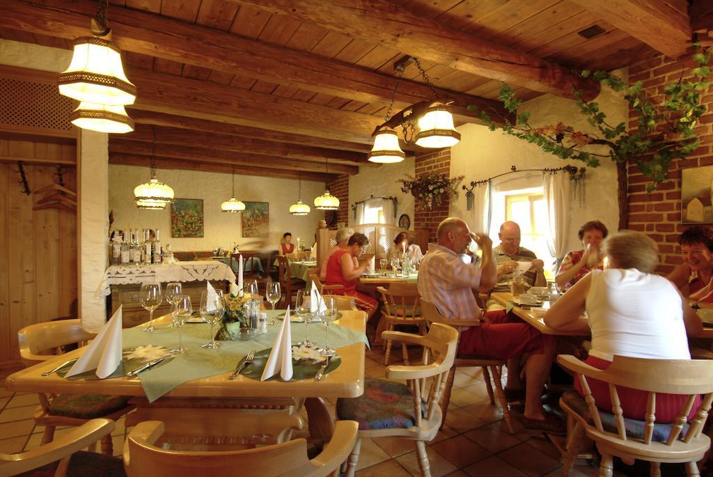 שרדינג Hotel Biedermeier Hof מראה חיצוני תמונה